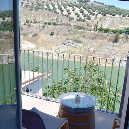 Inn Iznájar Suites *