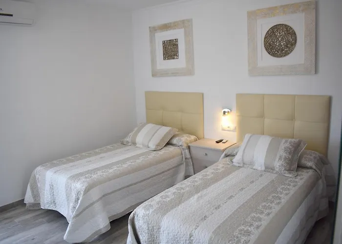 Iznajar Suites イン *